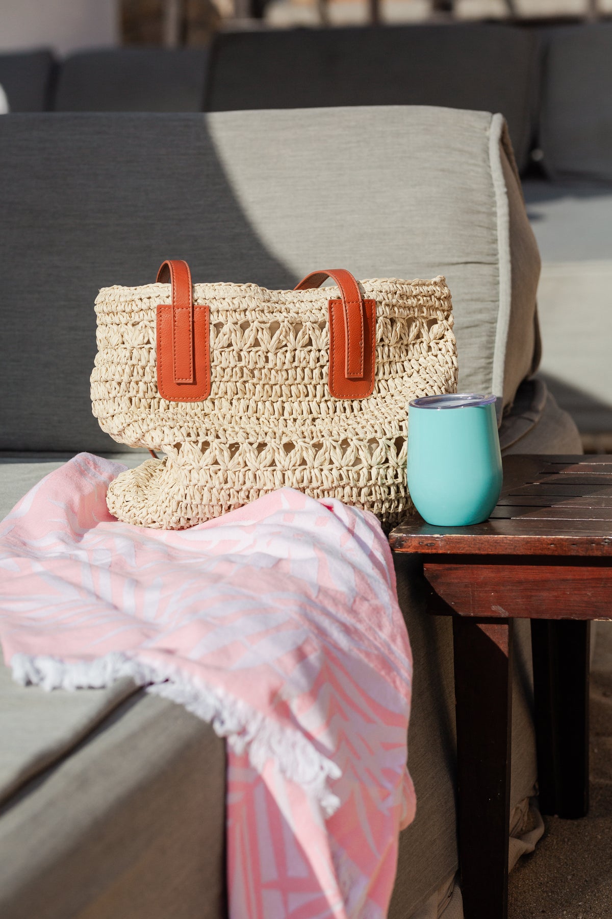 Sand Proof Turkish Beach Towel - Palm Leaf Pattern - Pink
