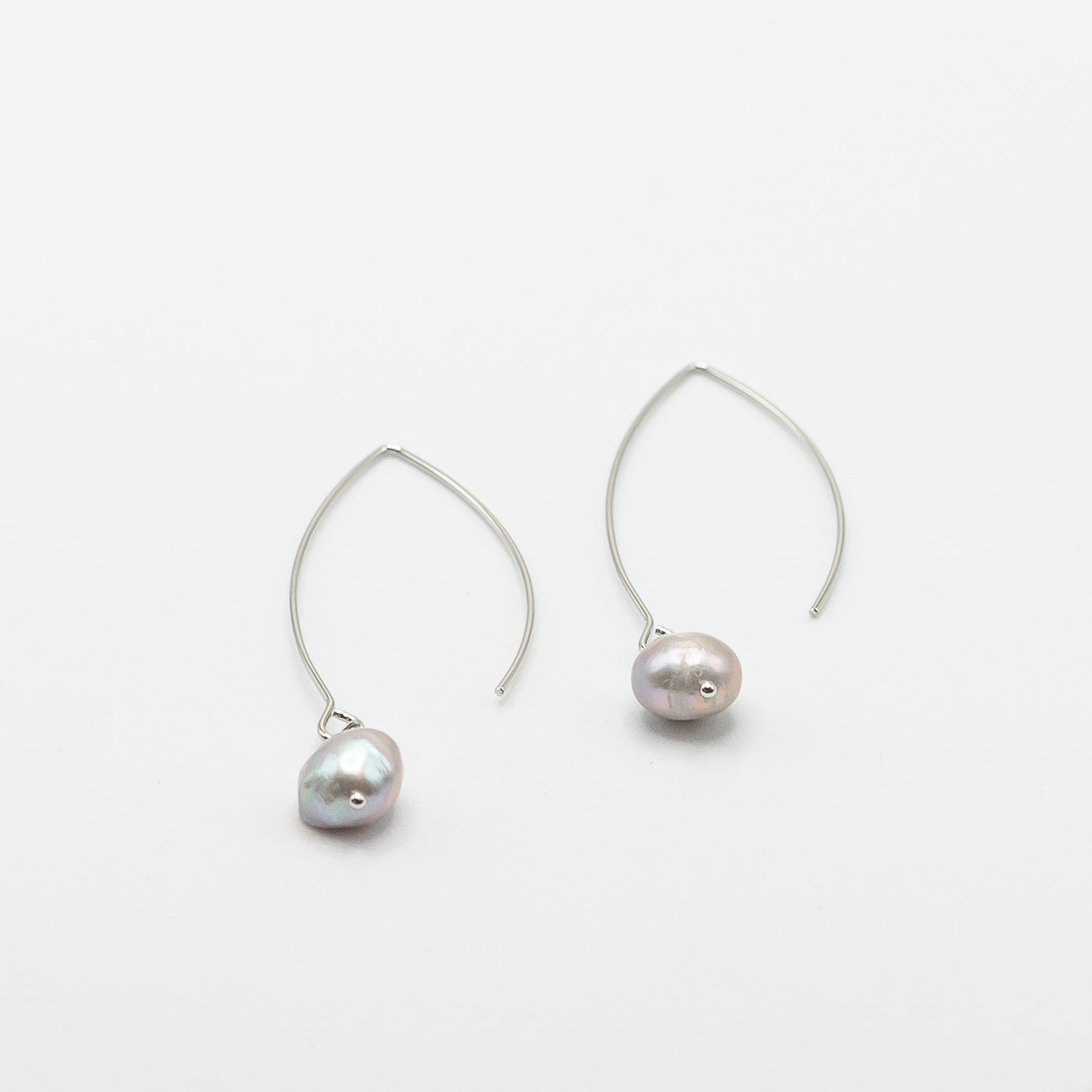 Pearl Drop Thread Through Earrings - Silver with Grey Pearl